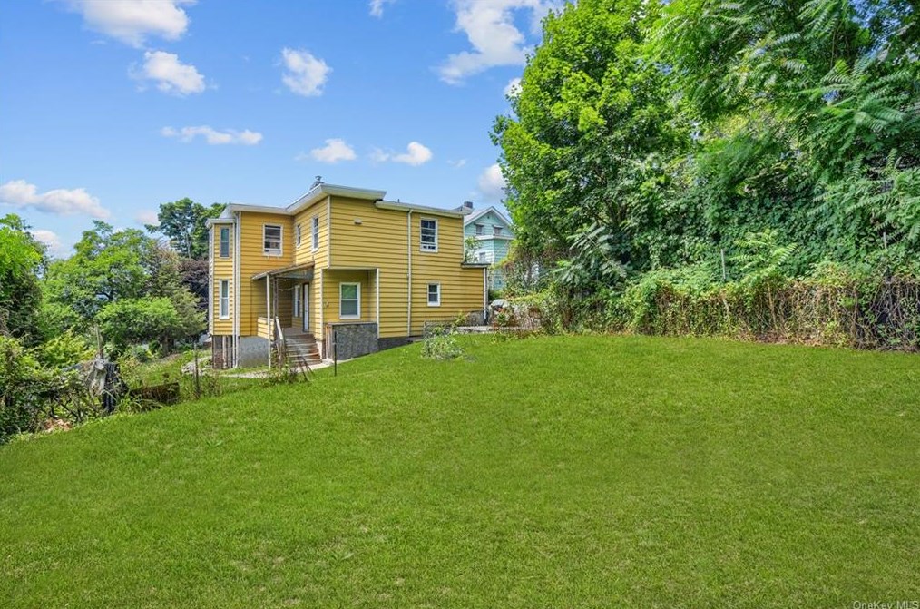 119 High St, Peekskill NY 10566-2809 exterior