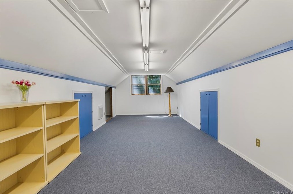 820 Fenimore Rd, Larchmont NY  10538-1114 exterior