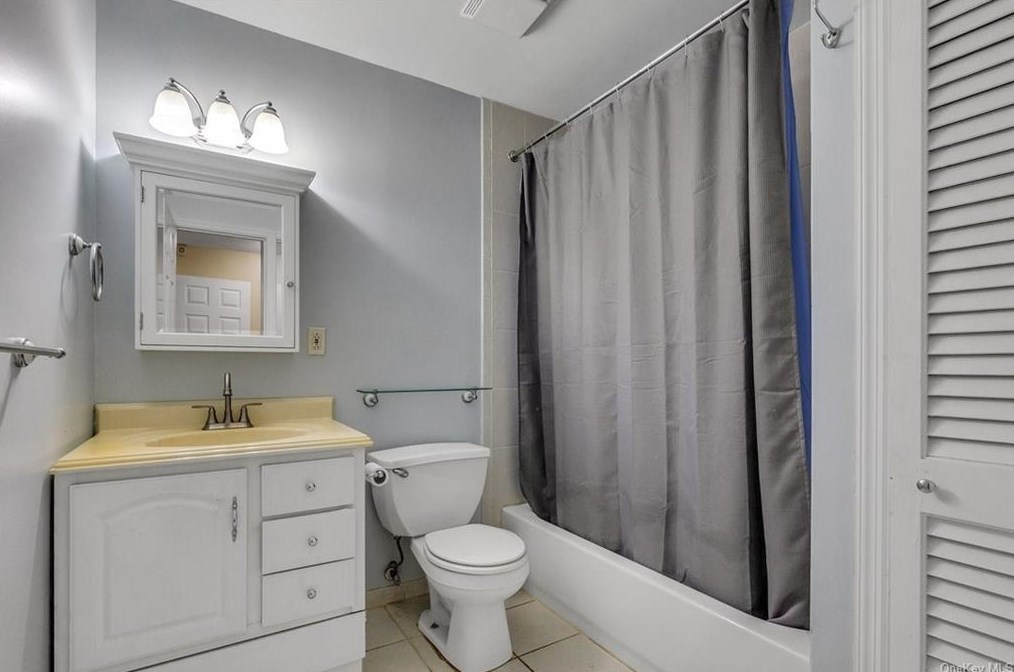 62 Richard Ct, Mount Ivy NY  10970-2308 exterior