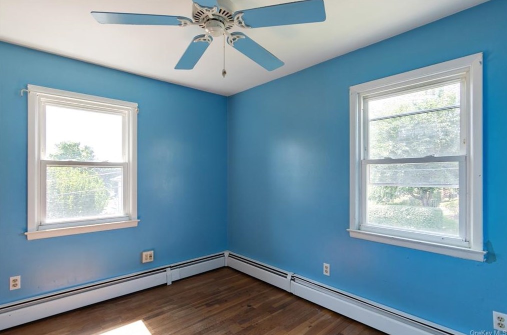 137 Bellevue Pl, Yonkers NY  10703-1626 exterior