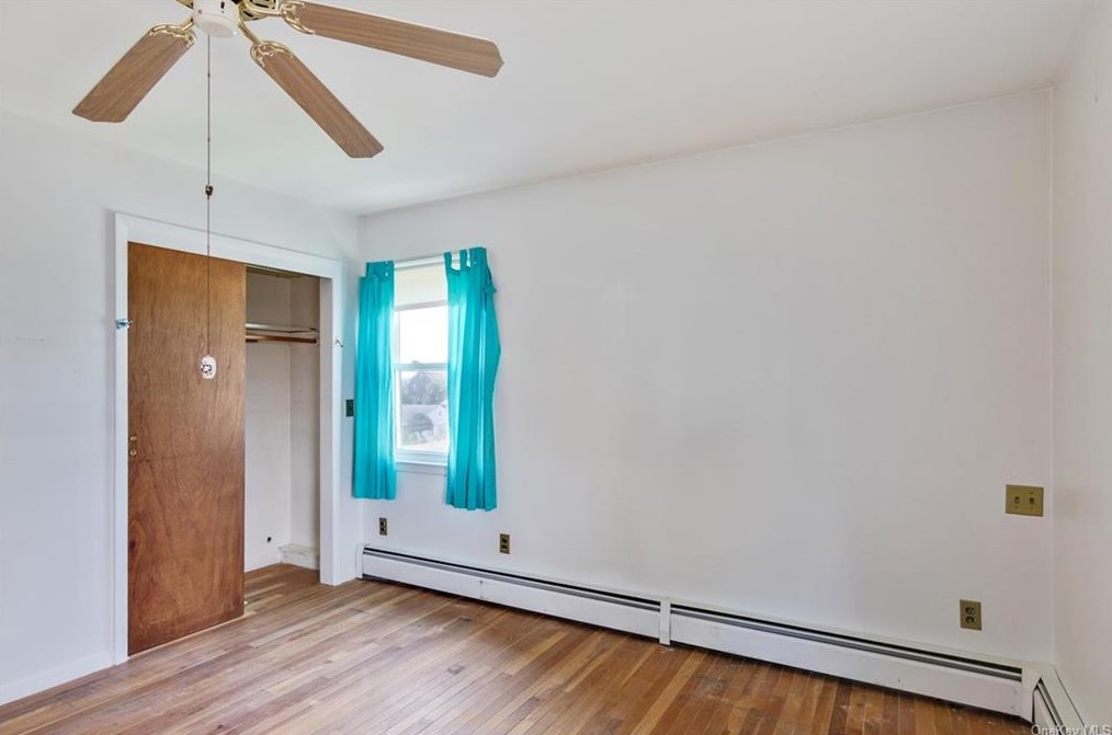 137 Bellevue Pl, Yonkers NY  10703-1626 exterior