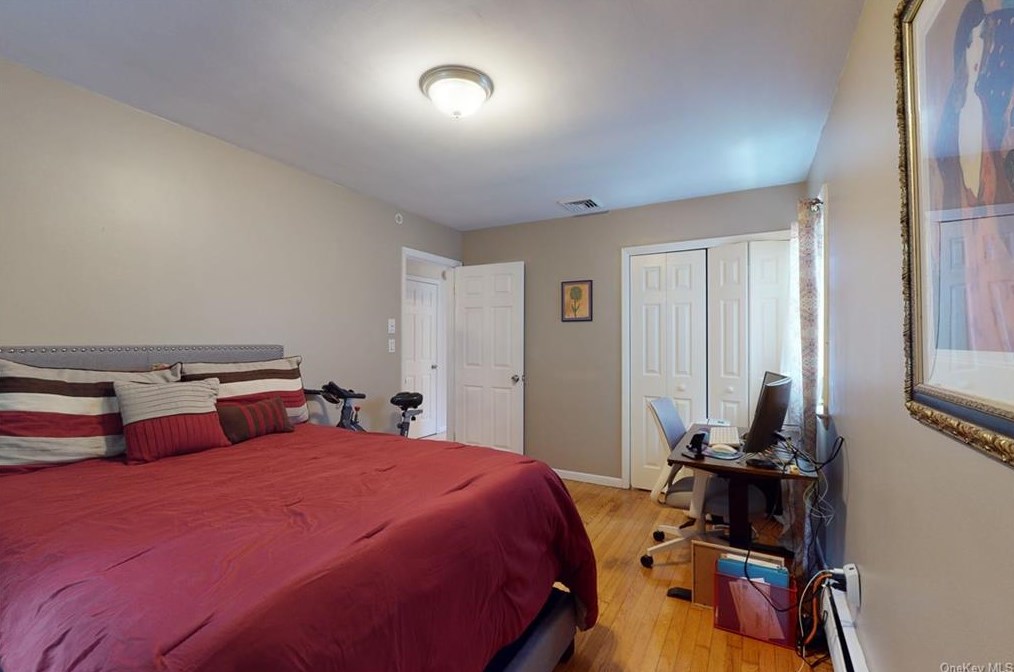 125 Greenwood Dr, Beacon NY  12508-2908 exterior