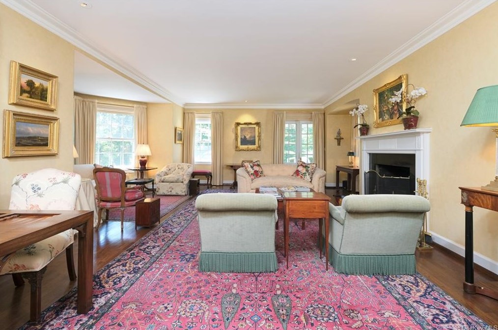 23 Warwick Rd, Yonkers NY 10708-5714 exterior