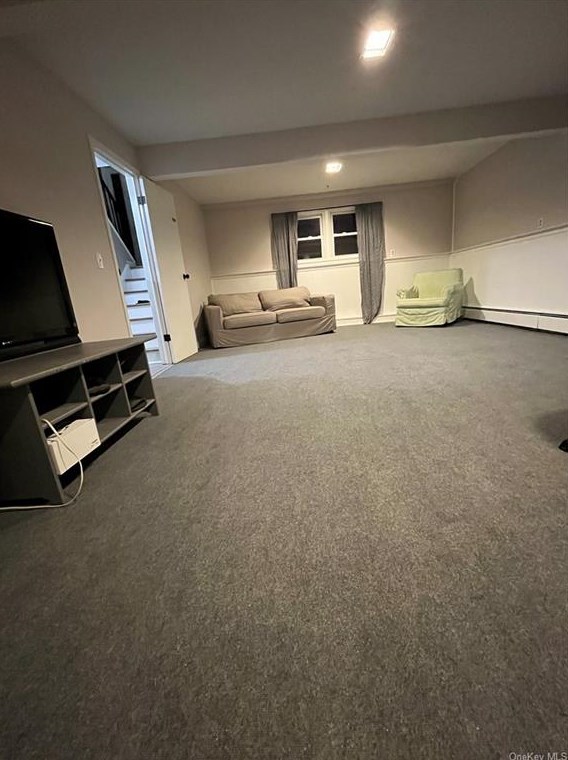 89 Gate Dr, Poughkeepsie NY  12601-5638 exterior