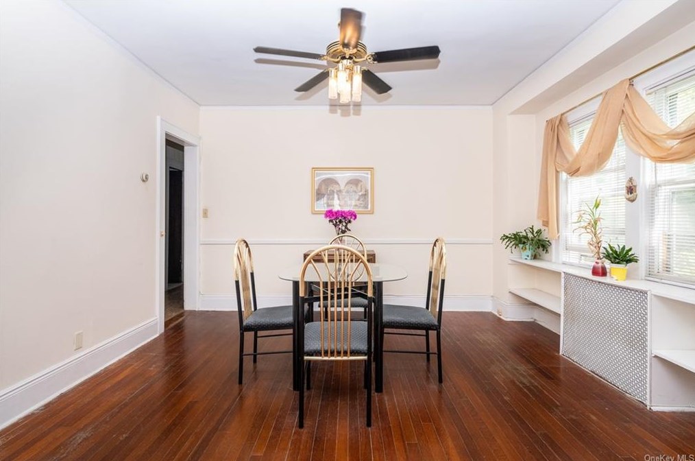 514 Mile Square Rd, Yonkers NY 10704-1936 exterior