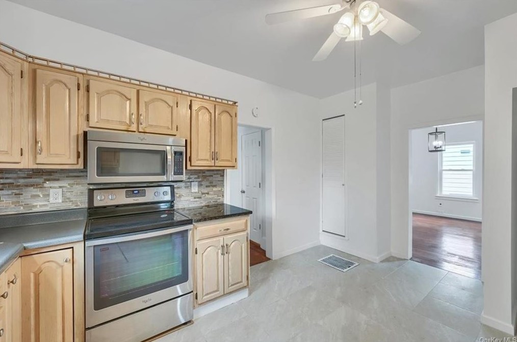 91 Walnut St, Walden NY  12586-1917 exterior