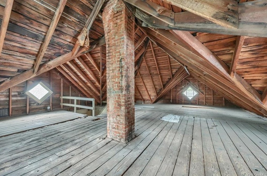 91 Walnut St, Walden NY  12586-1917 exterior