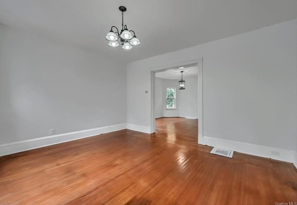 91 Walnut St, Walden NY  12586-1917 exterior