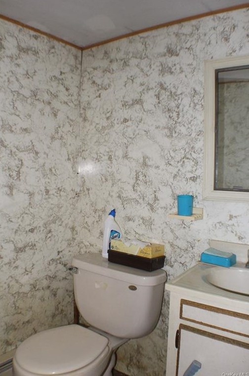 9 Hickory Ln, Monroe NY 10950-1007 exterior