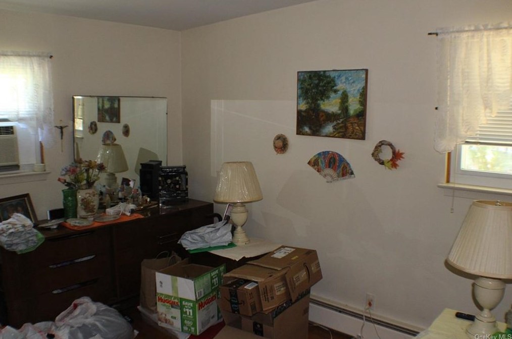 9 Hickory Ln, Monroe NY 10950-1007 exterior