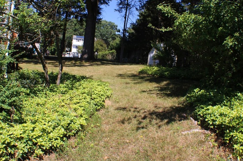 9 Hickory Ln, Monroe NY 10950-1007 exterior