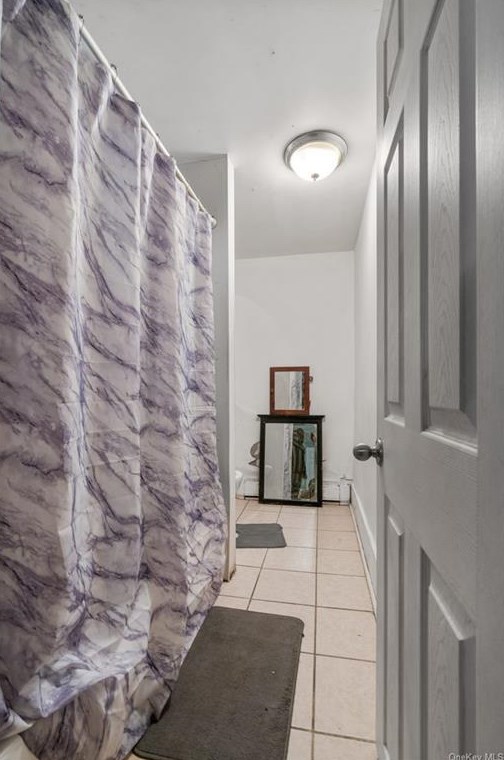 11 Benkard Ave, Newburgh NY  12550-5804 exterior