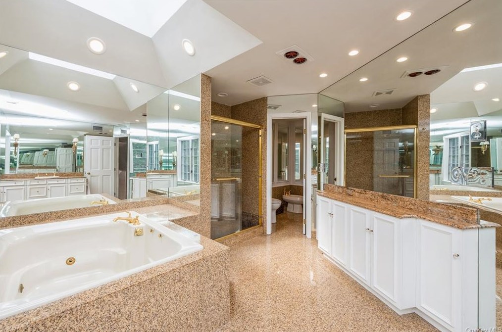 15 Lakeside Dr, Rye NY  10580-1853 exterior