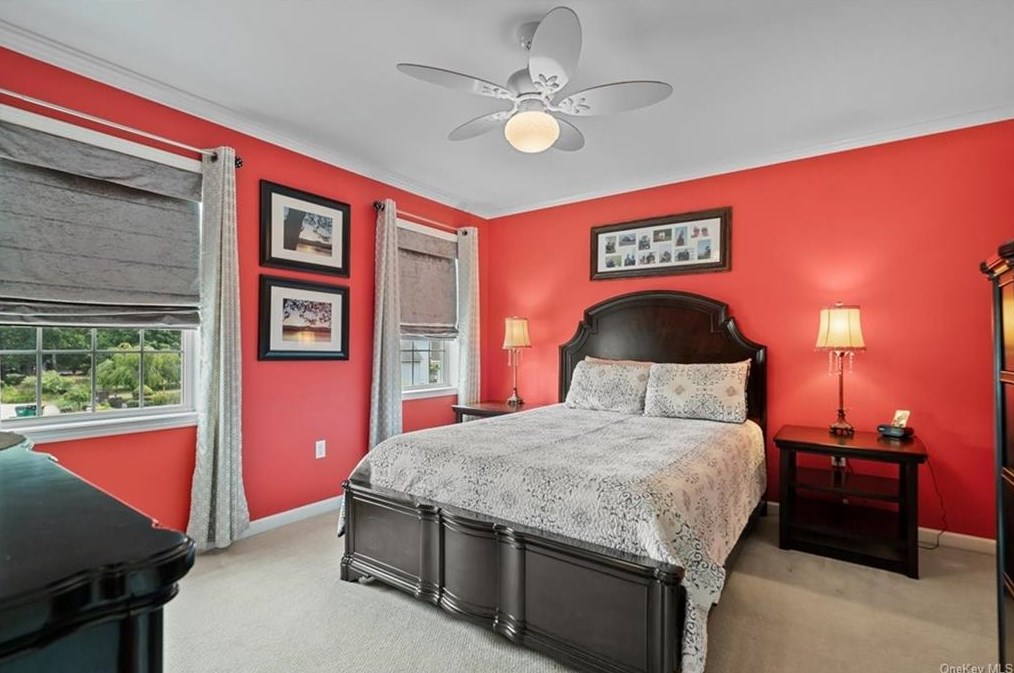 10 Vlg Ct, East Fishkill NY  12533-8120 exterior