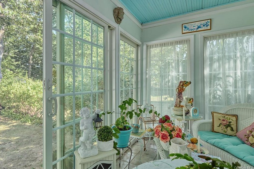 66 Gramercy Ave, Yonkers NY 10701-5123 exterior