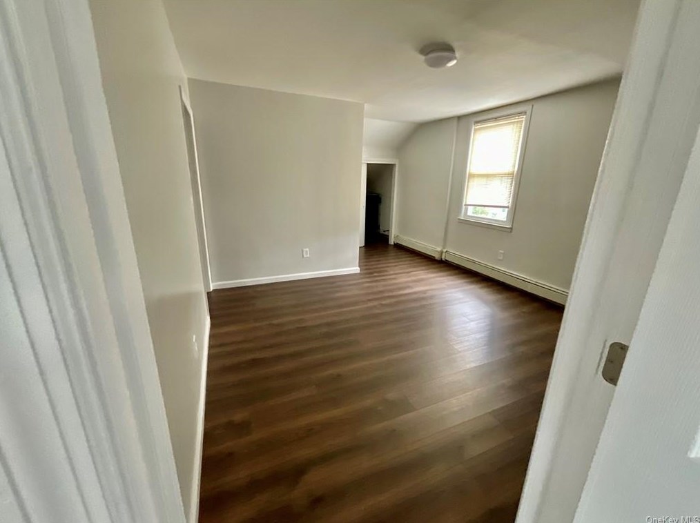 155 First St, Yonkers NY 10704-4308 exterior