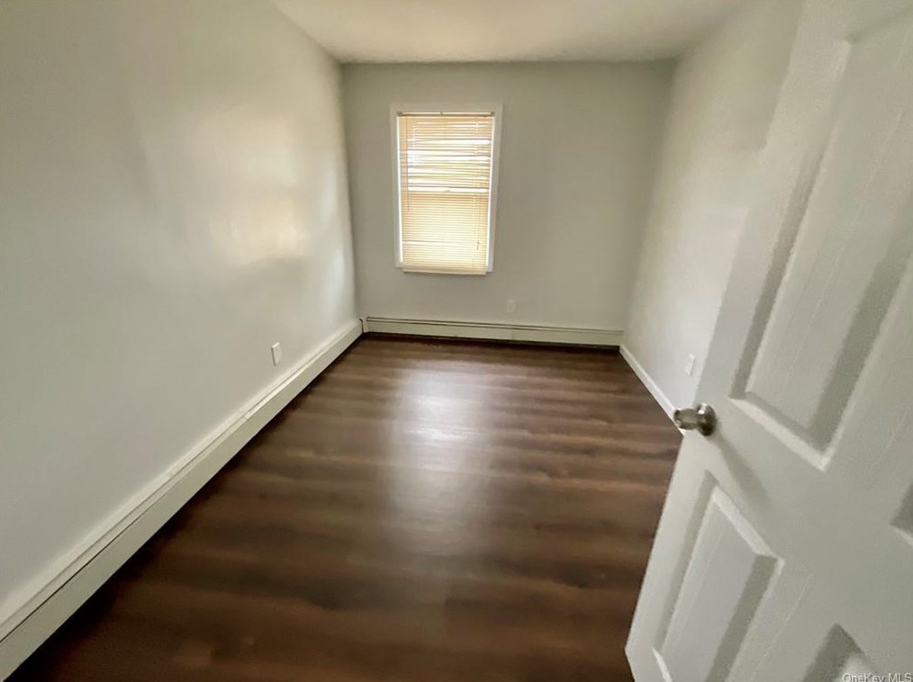 155 First St, Yonkers NY 10704-4308 exterior