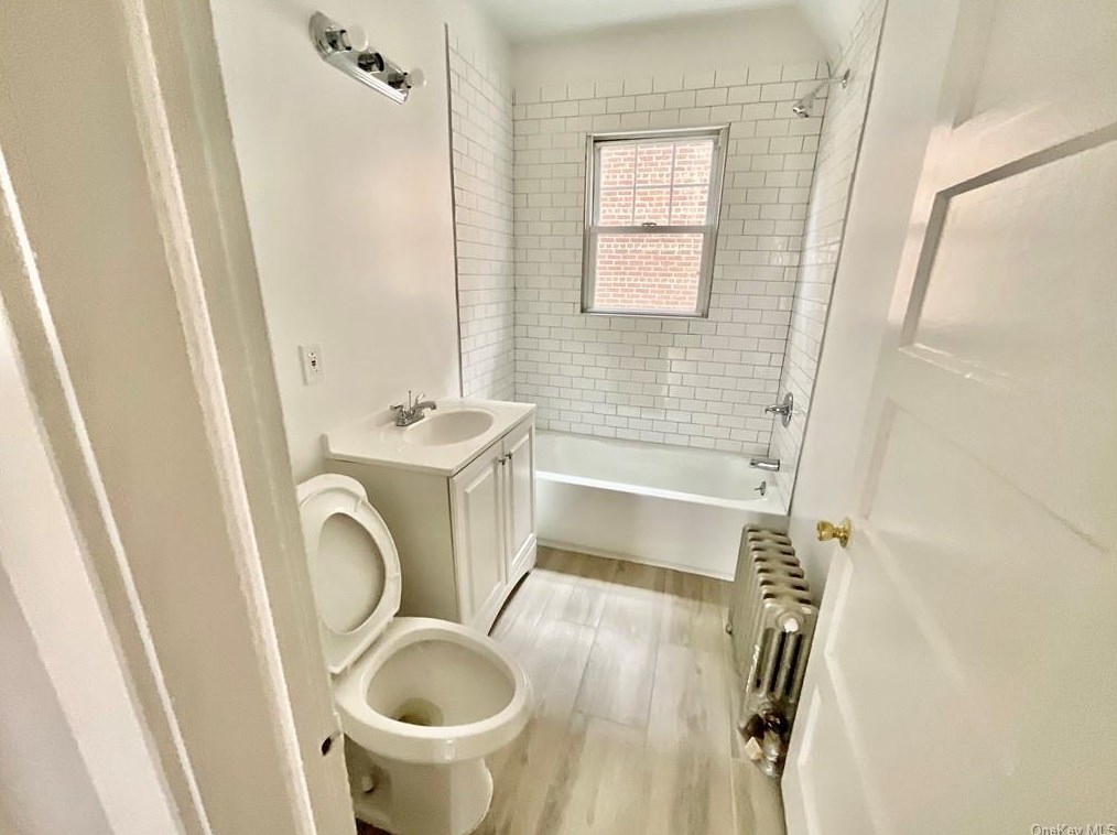 155 First St, Yonkers NY 10704-4308 exterior