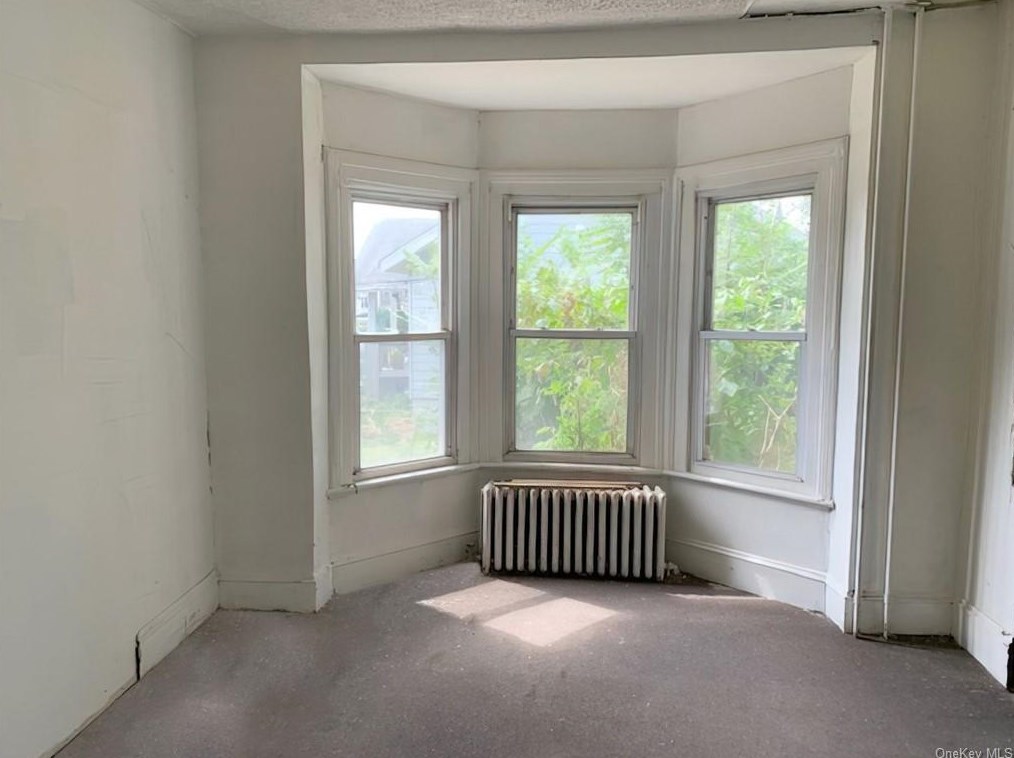 37 Elm St, Beacon NY 12508-1946 exterior