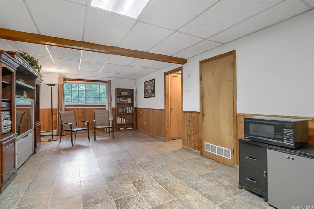 13 Brookside Rd, Beacon NY 12508-2422 exterior