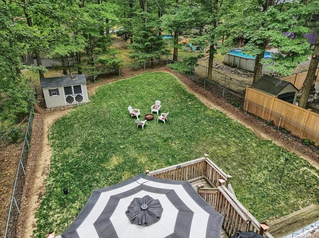 13 Brookside Rd, Beacon NY 12508-2422 exterior