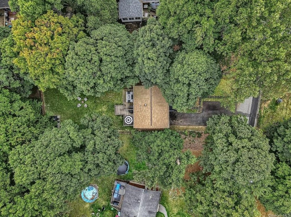 13 Brookside Rd, Beacon NY 12508-2422 exterior