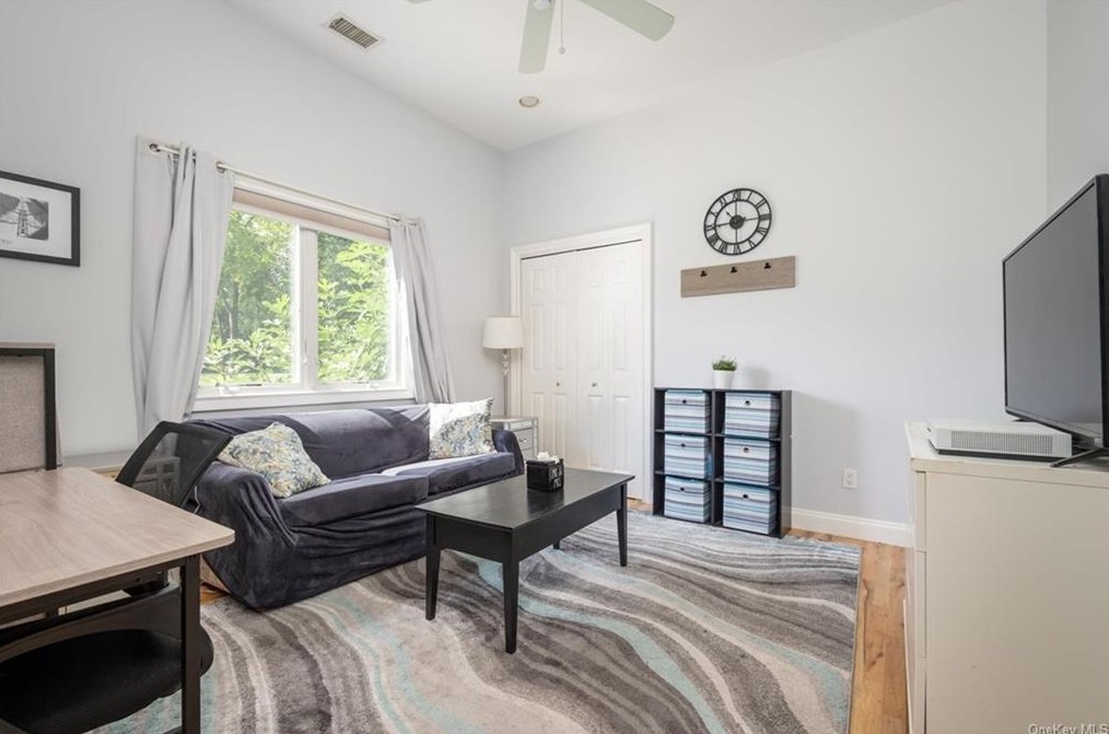 42 Merritts Path, Rocky Point NY  11778-9142 exterior