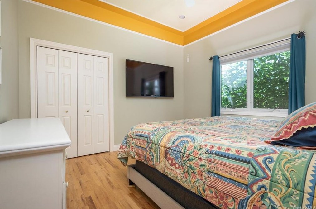 42 Merritts Path, Rocky Point NY  11778-9142 exterior