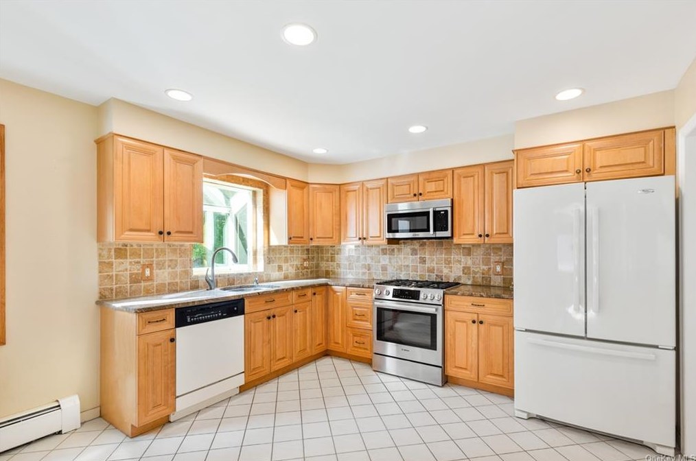 540 Hunter St, Mamaroneck NY  10543-2026 exterior