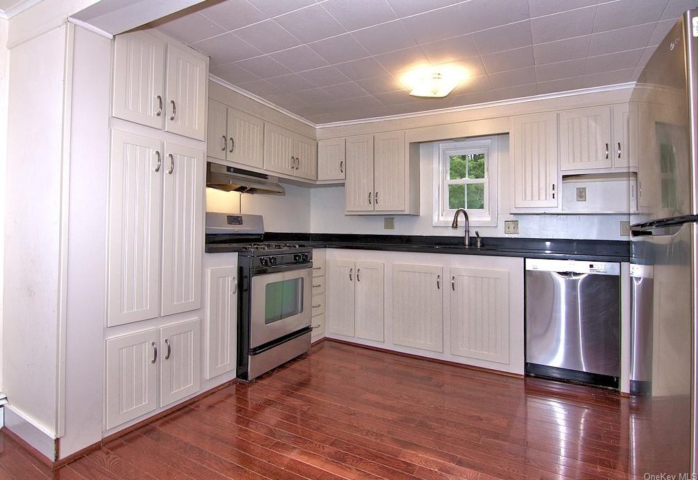 5 King Rd, Red Hook NY  12571-4339 exterior