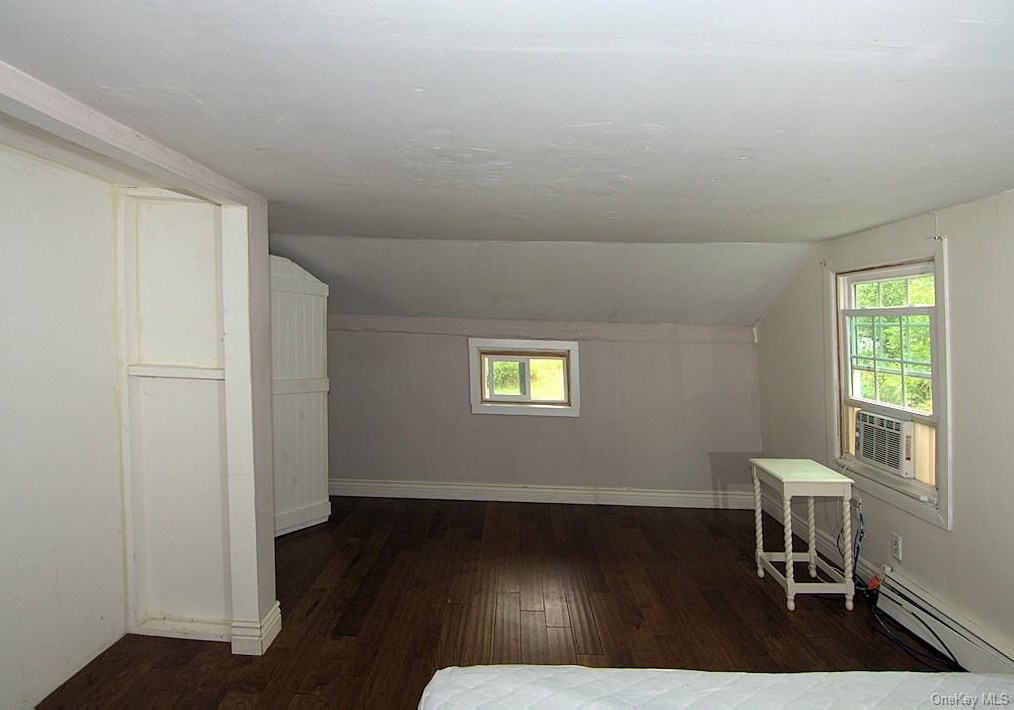 5 King Rd, Red Hook NY  12571-4339 exterior