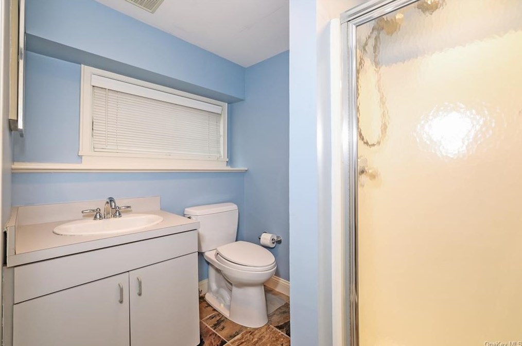 5 Kenilworth Ln, Rye NY  10580-1957 exterior