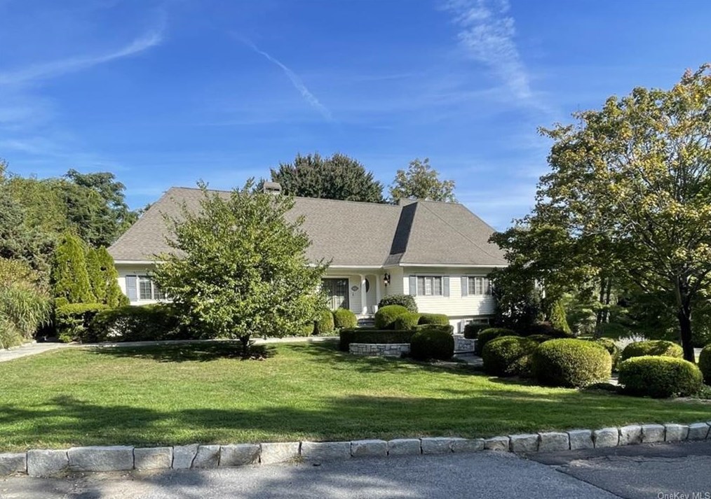 5 Kenilworth Ln, Rye NY  10580-1957 exterior