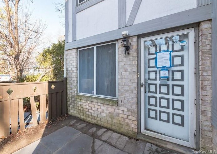 66 Birchwood Rd, Gordon Heights NY  11763-1231 exterior