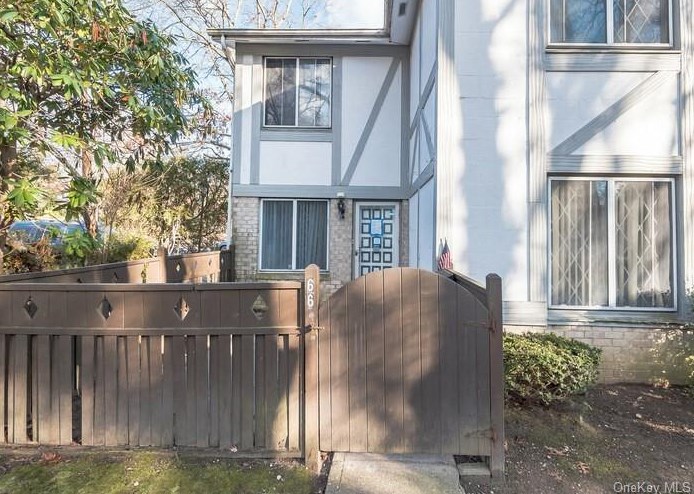 66 Birchwood Rd, Gordon Heights NY  11763-1231 exterior