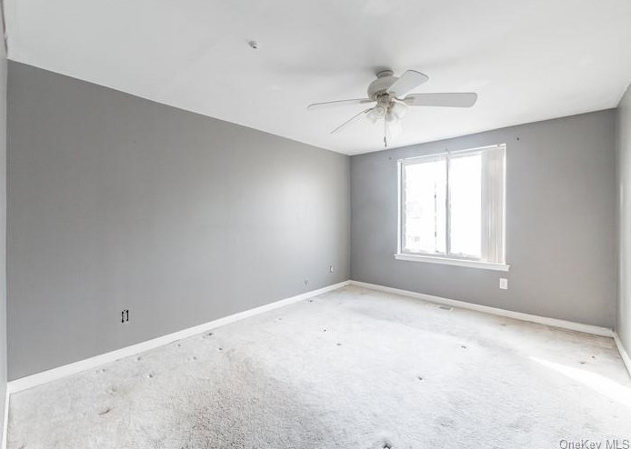 66 Birchwood Rd, Gordon Heights NY  11763-1231 exterior