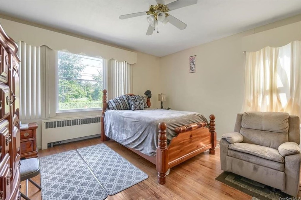 1293 Nepperhan Ave, Yonkers NY 10703-1026 exterior