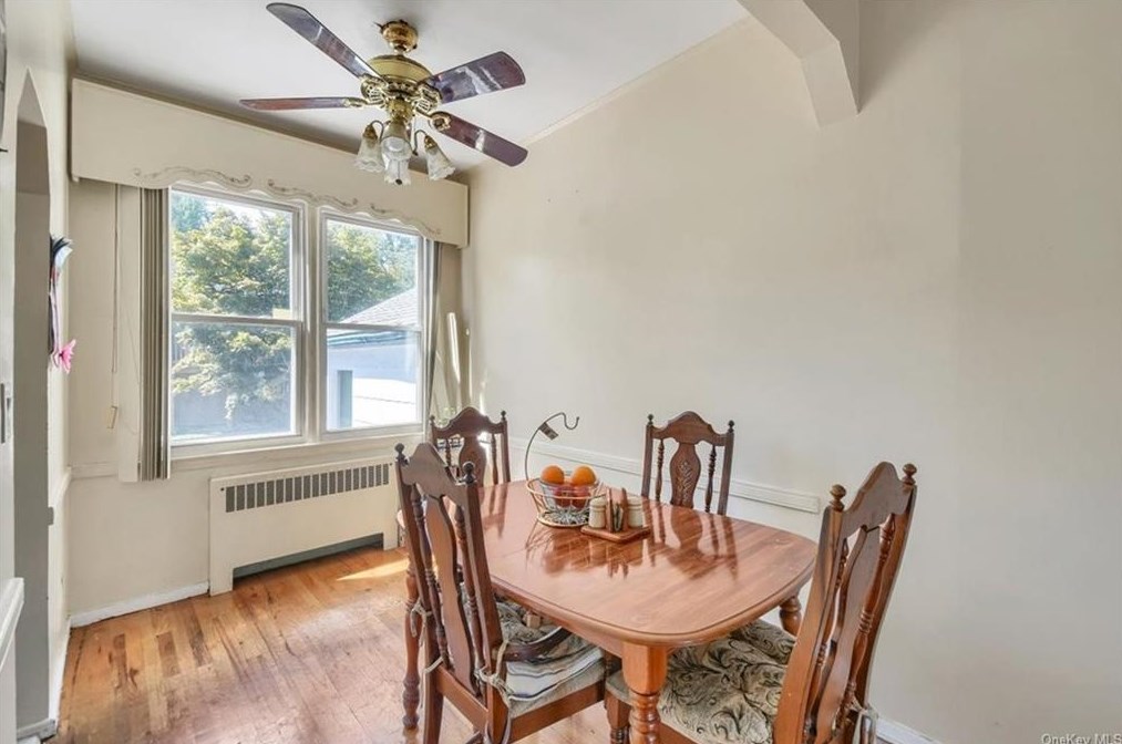 1293 Nepperhan Ave, Yonkers NY 10703-1026 exterior