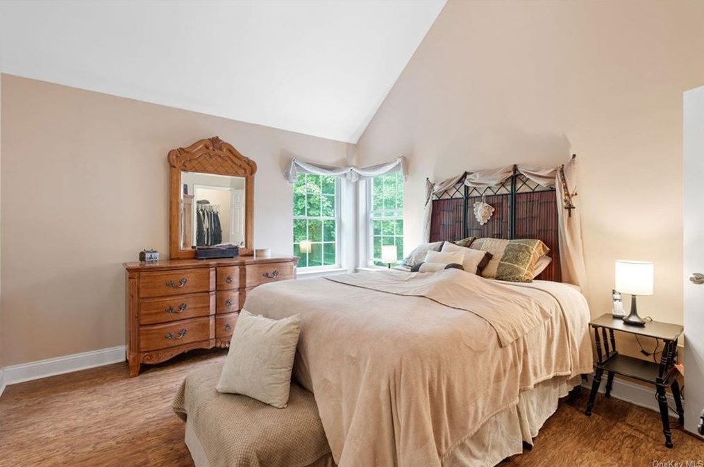 45 Overlook Ter, Walden NY  12586-1309 exterior