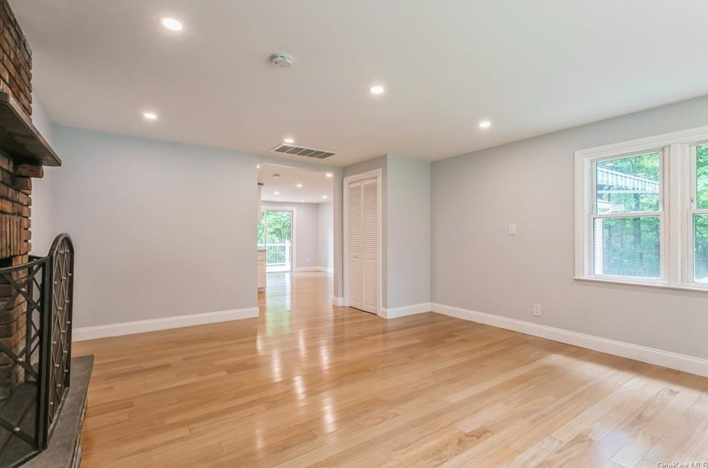 2710 Route 52, East Fishkill NY  12533-6937 exterior