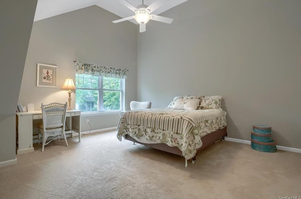 5 Apple Hill Ln, Peekskill NY  10566-4869 exterior