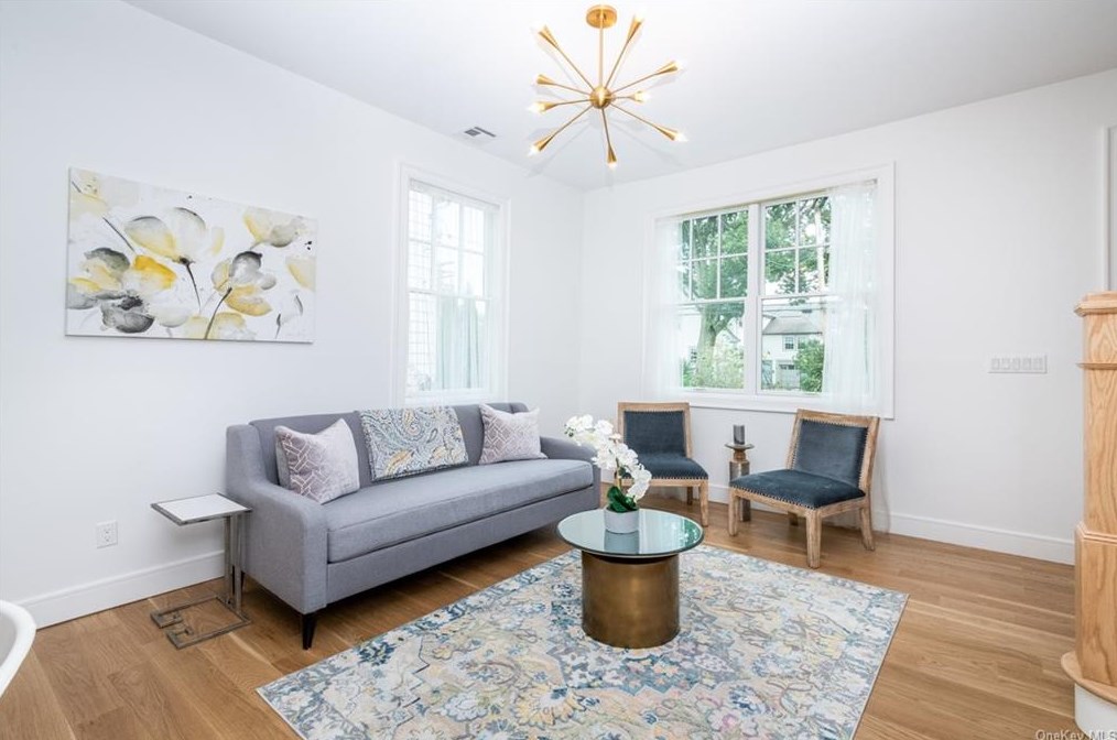 24 Kane Ave, Larchmont NY  10538-3545 exterior