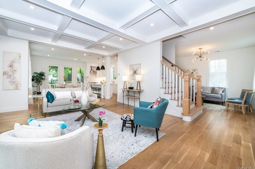 24 Kane Ave, Larchmont NY  10538-3545 exterior