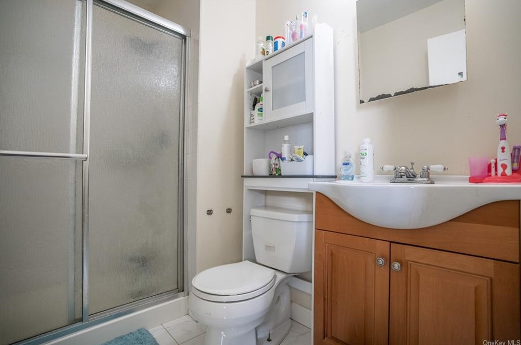 3 Redtwig Ct, Peekskill NY 10566-4126 exterior