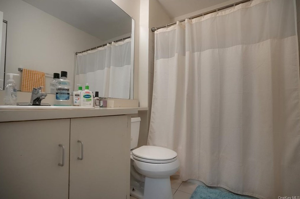 3 Redtwig Ct, Peekskill NY 10566-4126 exterior