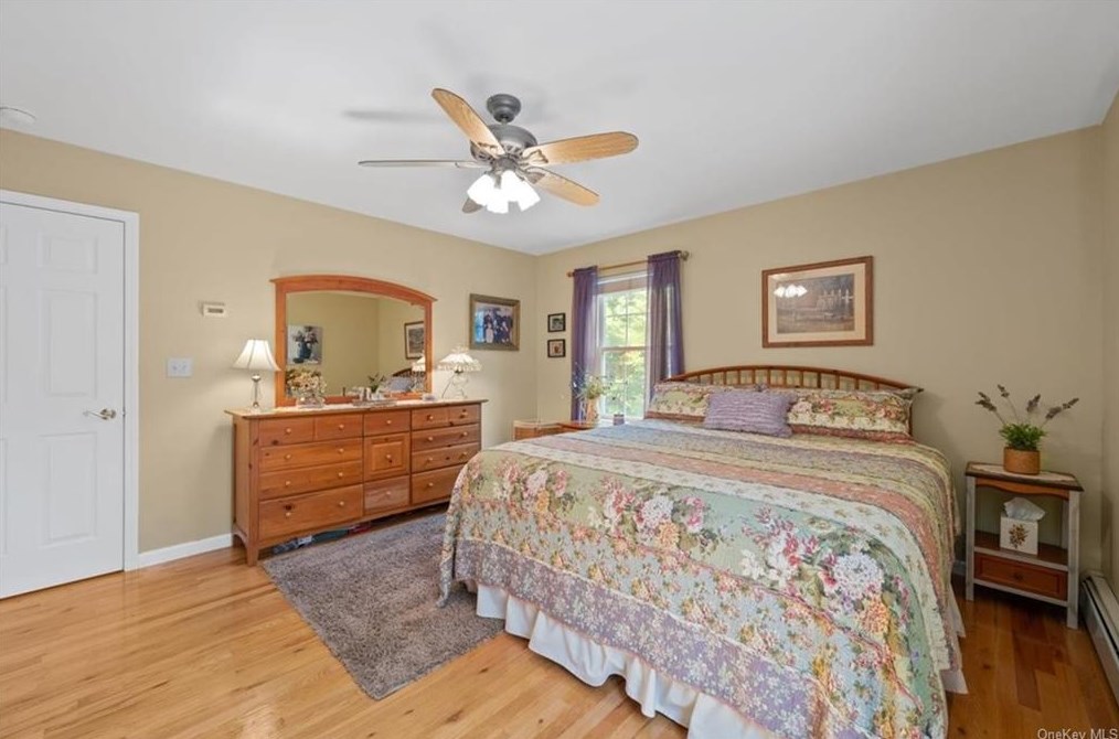 74 Crossman Ave, Monroe NY 10950-1201 exterior