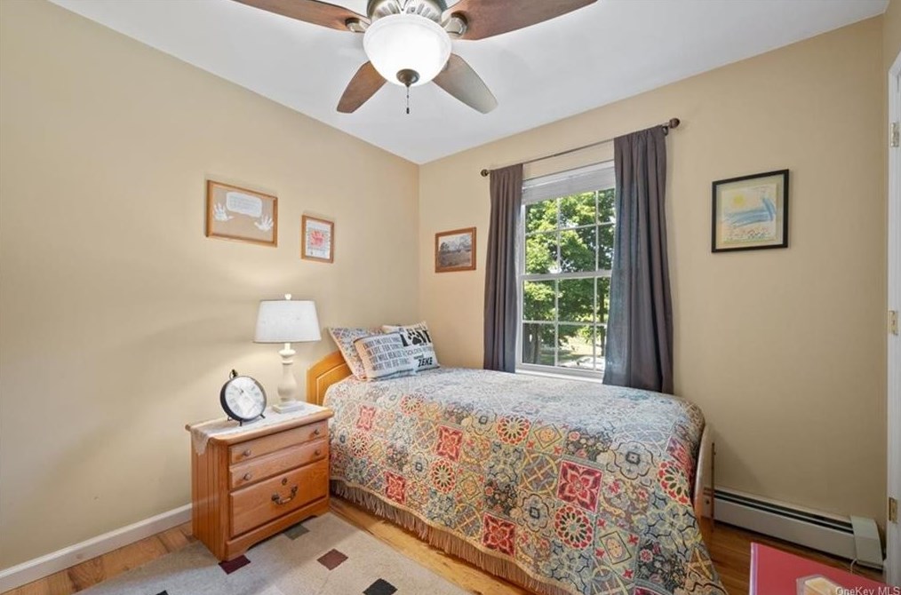 74 Crossman Ave, Monroe NY 10950-1201 exterior