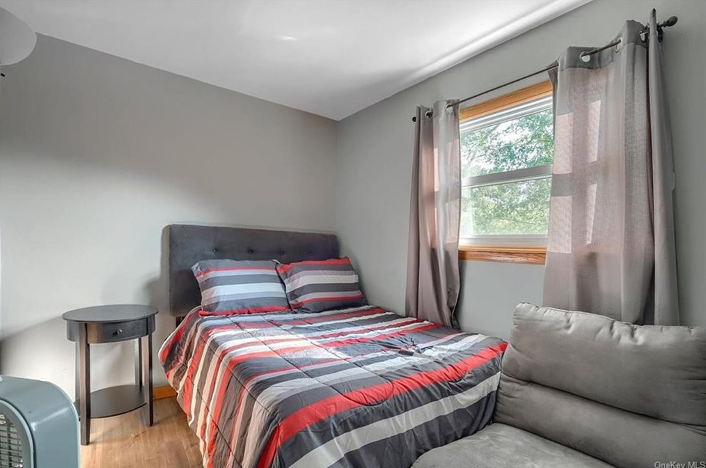 43 Maple Ln, Monroe NY  10950-1024 exterior