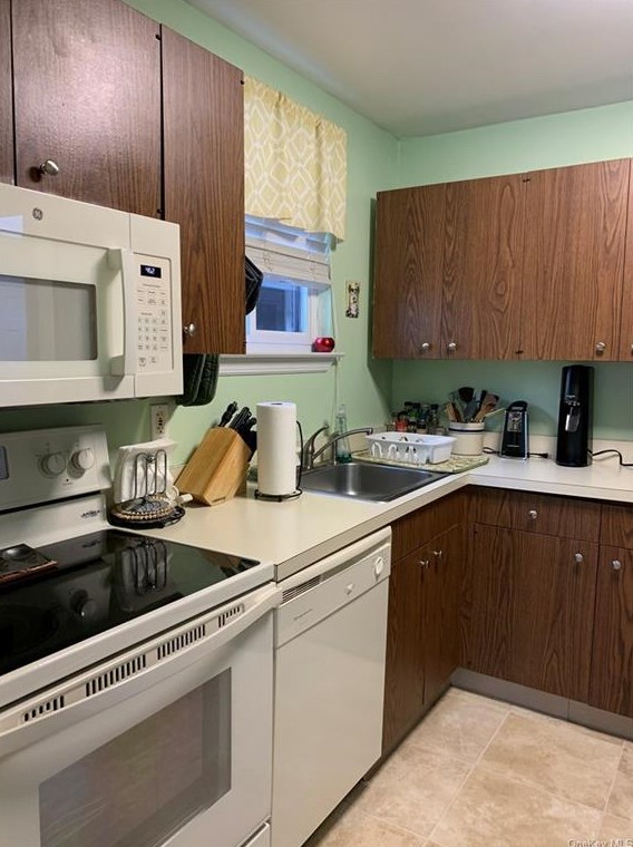 510 Drew Ln, Kent Lakes NY 10512-3750 exterior