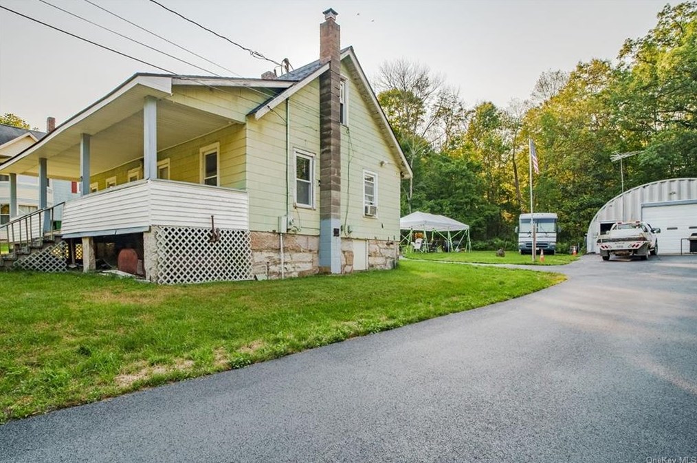79 Summitville Rd, Wurtsboro NY  12790-8336 exterior